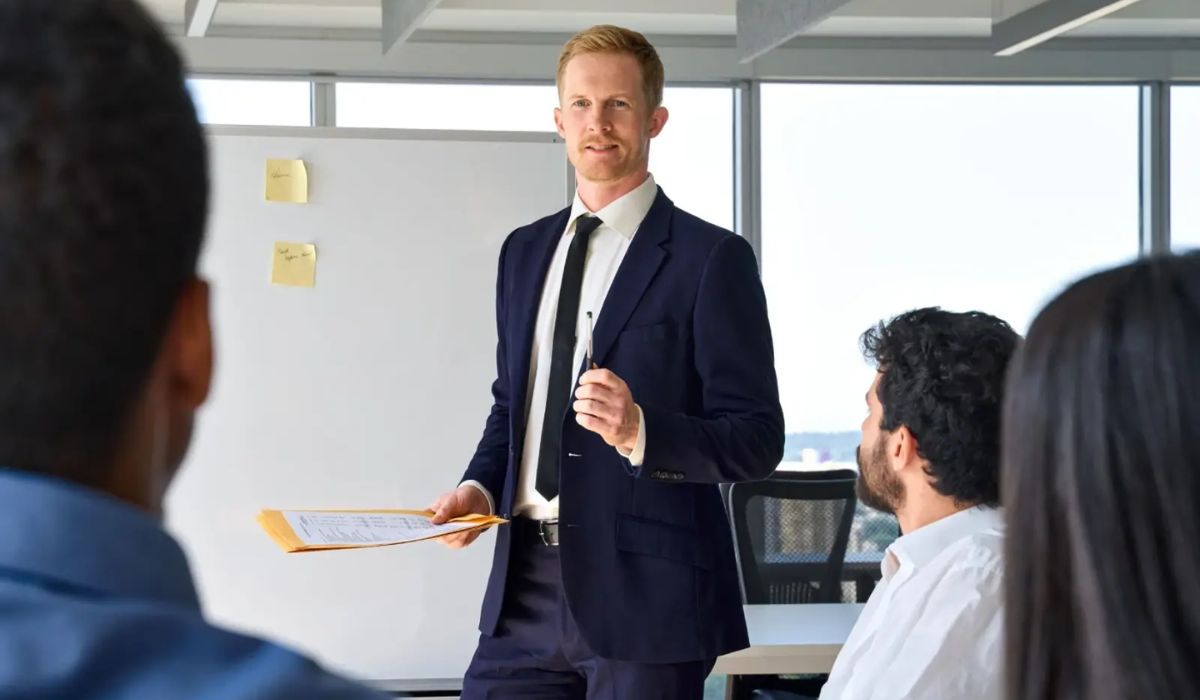 Exploring Two Popular Professional Career Paths in Dubai
